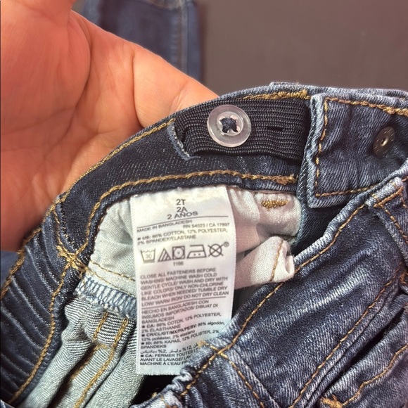 Old Navy Jeans size 2t - Picture 4 of 5